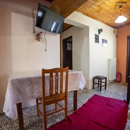 Guest house Mprizis Elati (Trikala)