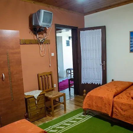 Guest house Mprizis Elati (Trikala)