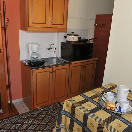 Guest house Mprizis Elati (Trikala)