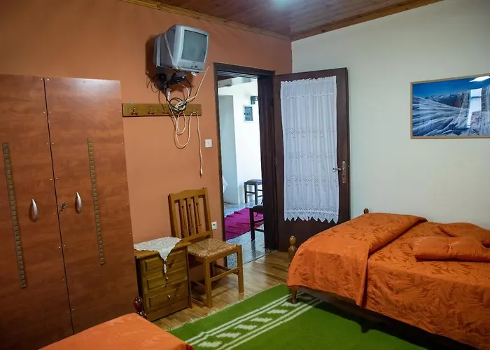 Pensionat Mprizis Eláti